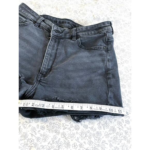 American Eagle Black Distressed Denim Shorts Women’s Size 6 - Picture 5 of 7